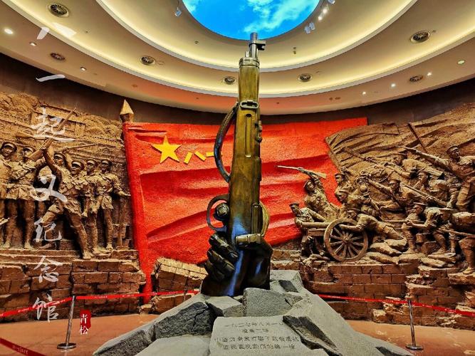 江西红色旅游景点有哪些经典必打卡?-第1张图片-花冠旅游服务 江西红色旅游景点有哪些经典必打卡?-第1张图片-花冠旅游服务