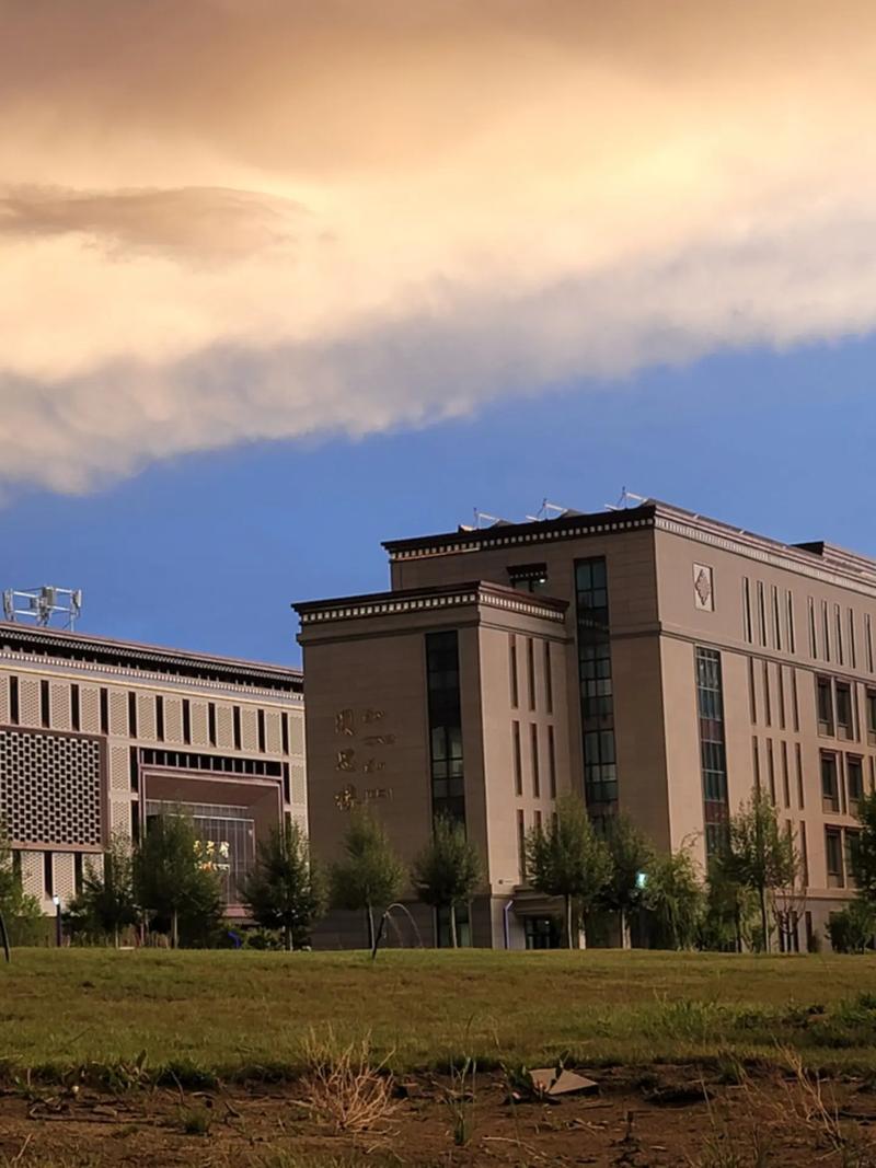 新疆乌鲁木齐科信学院是一所怎样的高校?-第3张图片-花冠旅游服务 新疆乌鲁木齐科信学院是一所怎样的高校?-第3张图片-花冠旅游服务