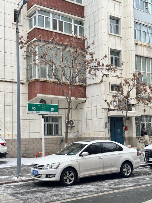 新疆乌鲁木齐喀什西路有何特色或故事?-第1张图片-花冠旅游服务 新疆乌鲁木齐喀什西路有何特色或故事?-第1张图片-花冠旅游服务