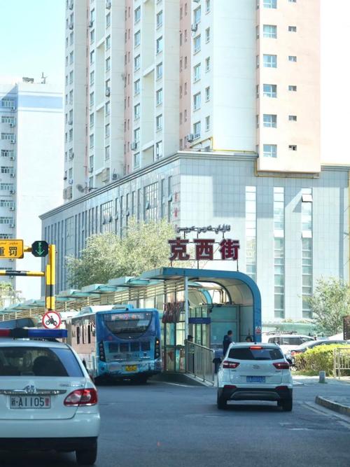 新疆乌鲁木齐喀什西路有何特色或故事?-第3张图片-花冠旅游服务 新疆乌鲁木齐喀什西路有何特色或故事?-第3张图片-花冠旅游服务