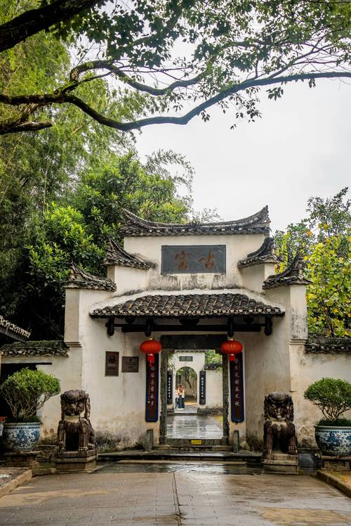 江西景德镇有哪些必游景点?-第3张图片-花冠旅游服务 江西景德镇有哪些必游景点?-第3张图片-花冠旅游服务