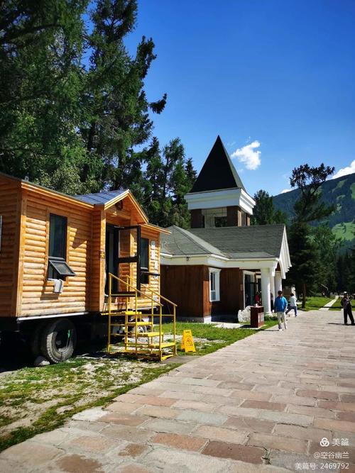 新疆喀纳斯户外俱乐部有何特色活动？-第2张图片-花冠旅游服务