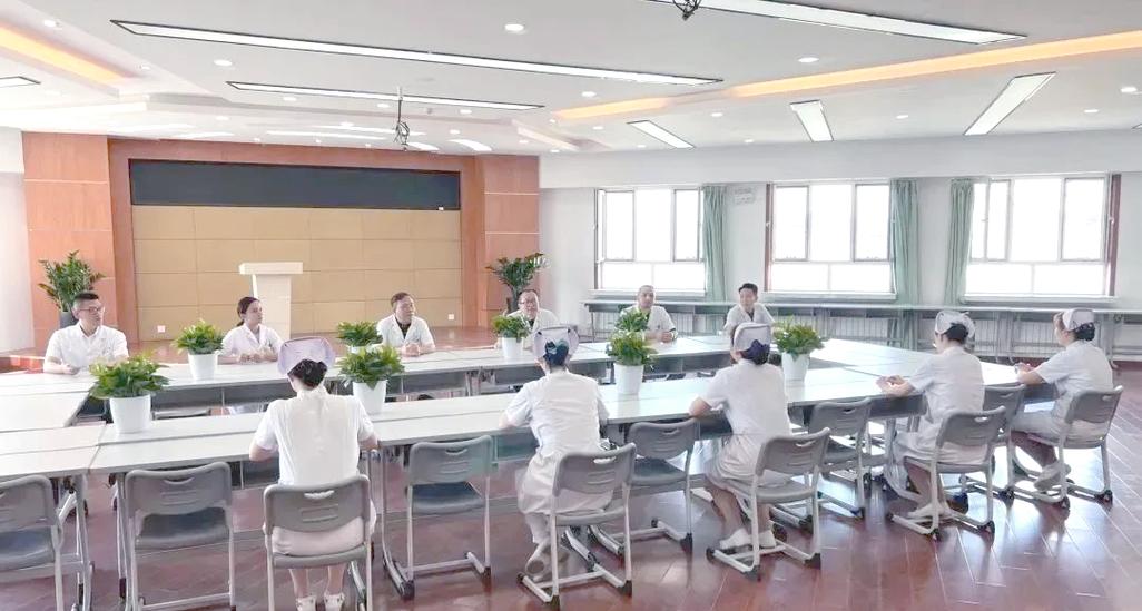 新疆医科大学中医医院有何特色？-第1张图片-花冠旅游服务