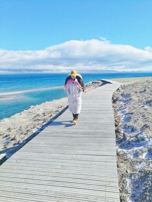 7月底新疆穿衣指南是什么？-第3张图片-花冠旅游服务