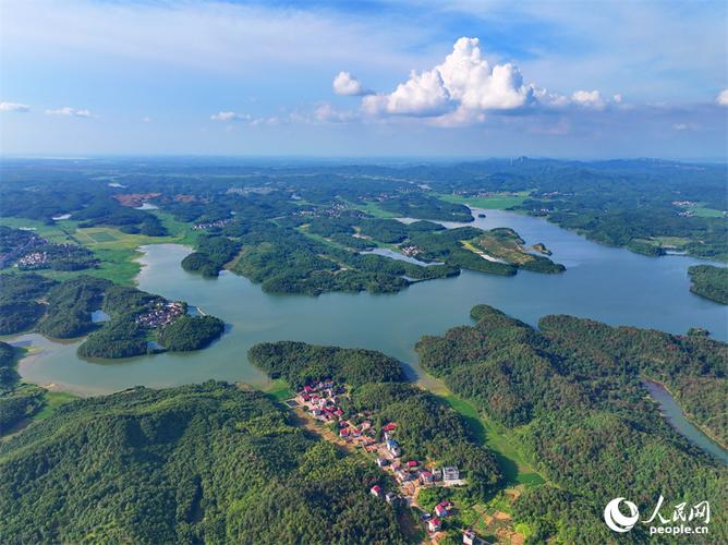 江西东乡有哪些必游景点？-第2张图片-花冠旅游服务
