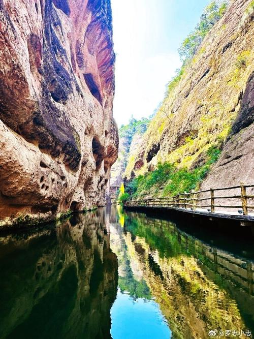 福建最出名的旅游景点是哪里？-第3张图片-花冠旅游服务