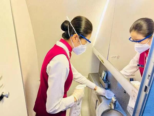 南航新疆分公司客舱部有何特色或亮点？-第1张图片-花冠旅游服务