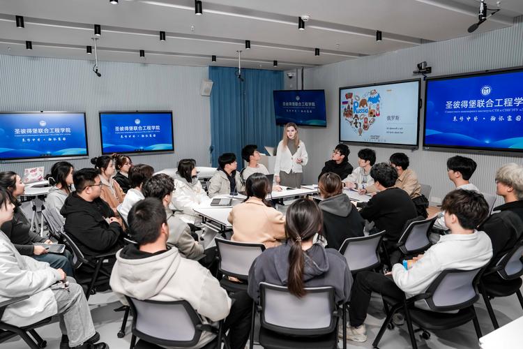 新疆远程教育如何赋能乌鲁木齐发展？-第2张图片-花冠旅游服务