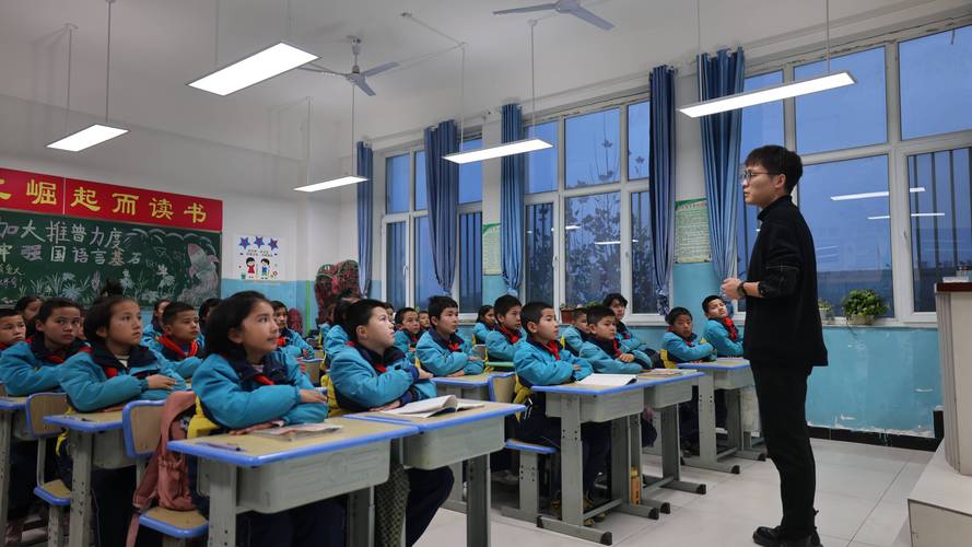 新疆远程教育如何赋能乌鲁木齐发展？-第3张图片-花冠旅游服务