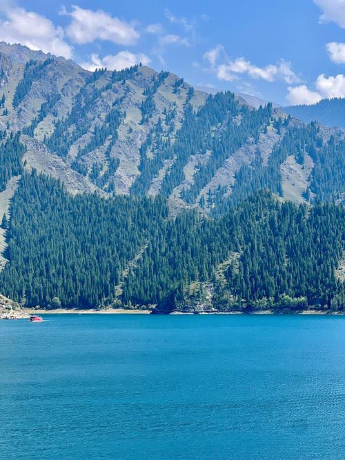 新疆乌鲁木齐周边游，有哪些不可错过的绝美打卡地？-第1张图片-花冠旅游服务