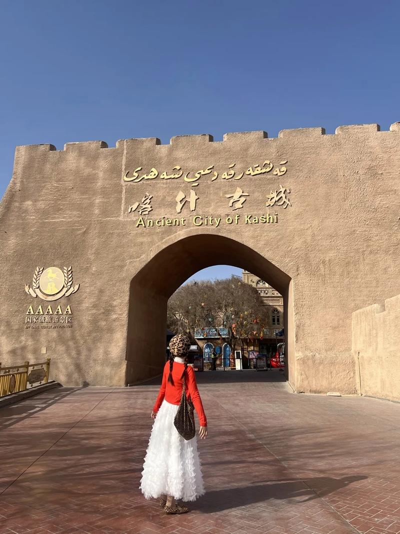 新疆名胜古迹有哪些？-第3张图片-花冠旅游服务