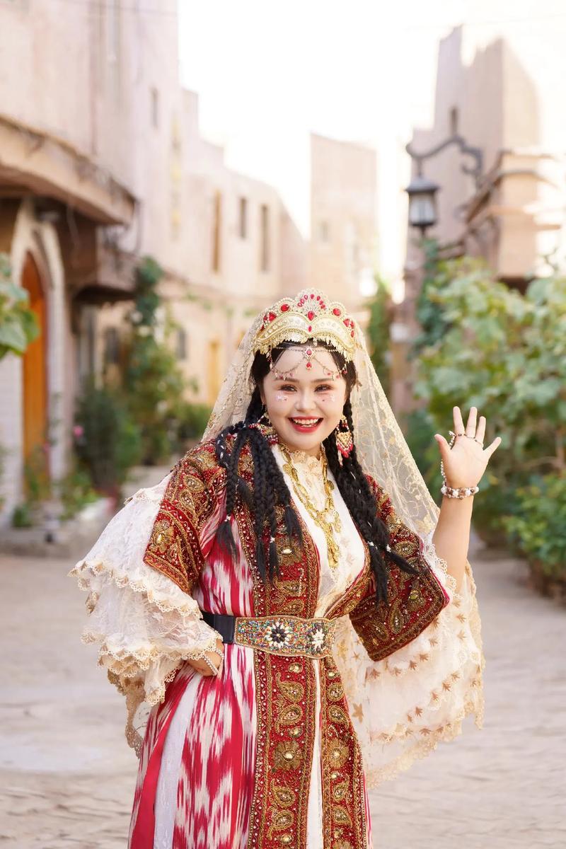 新疆10月穿衣怎么搭配才合适？-第1张图片-花冠旅游服务