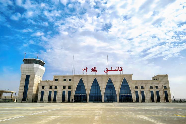 新疆通用航空有限公司有何业务特色？-第2张图片-花冠旅游服务