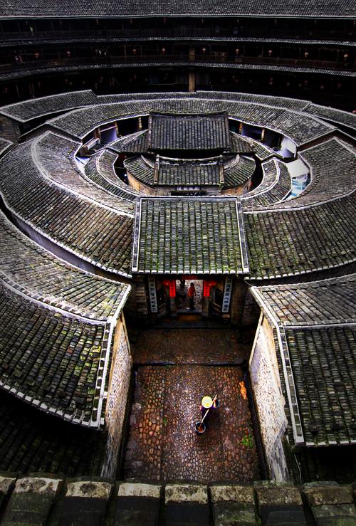 福建最著名的旅游景点是哪里？-第3张图片-花冠旅游服务