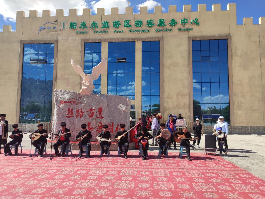 塔吉克斯坦与新疆有何独特关联？-第3张图片-花冠旅游服务