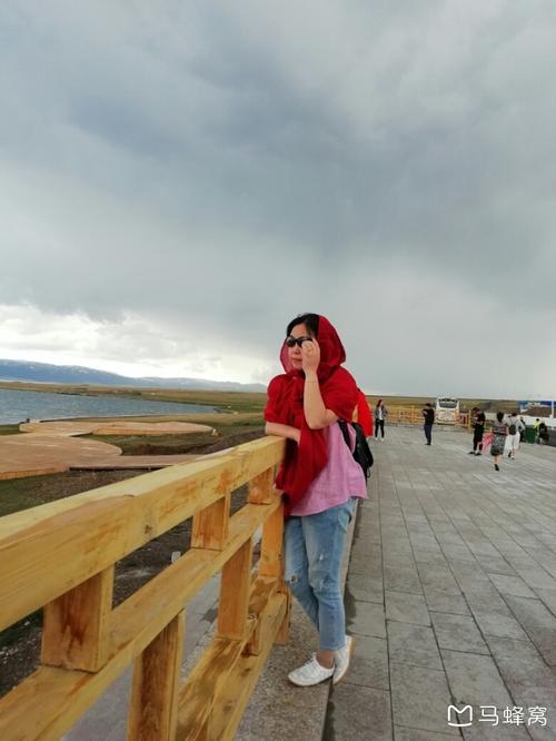 8月新疆穿什么衣服？温度与穿搭指南-第1张图片-花冠旅游服务