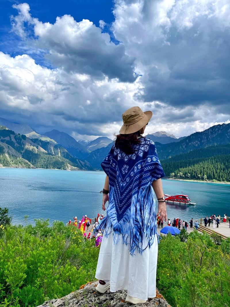 八月底新疆旅游穿什么合适？-第3张图片-花冠旅游服务