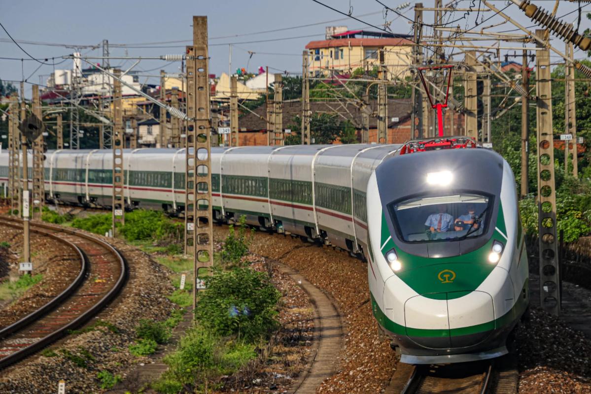 鹰潭到厦门火车怎么坐？-第1张图片-花冠旅游服务