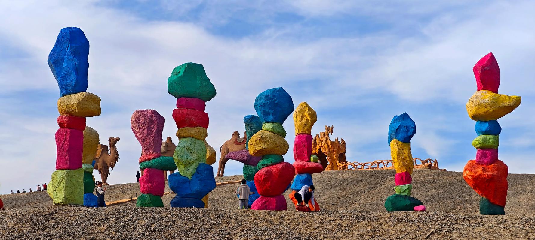 新疆哈密伊吾县淖毛湖有何独特之处?-第1张图片-花冠旅游服务 新疆哈密伊吾县淖毛湖有何独特之处?-第1张图片-花冠旅游服务