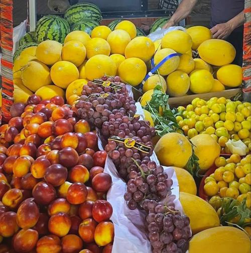 乌鲁木齐水果市场有何特色？-第1张图片-花冠旅游服务