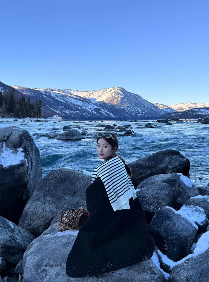 十月去新疆穿什么衣服-第3张图片-花冠旅游服务