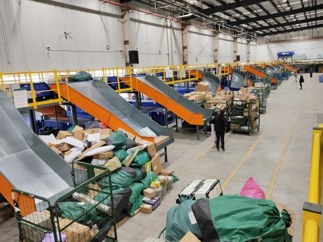 新疆双信递捷国际物流有何优势？-第1张图片-花冠旅游服务