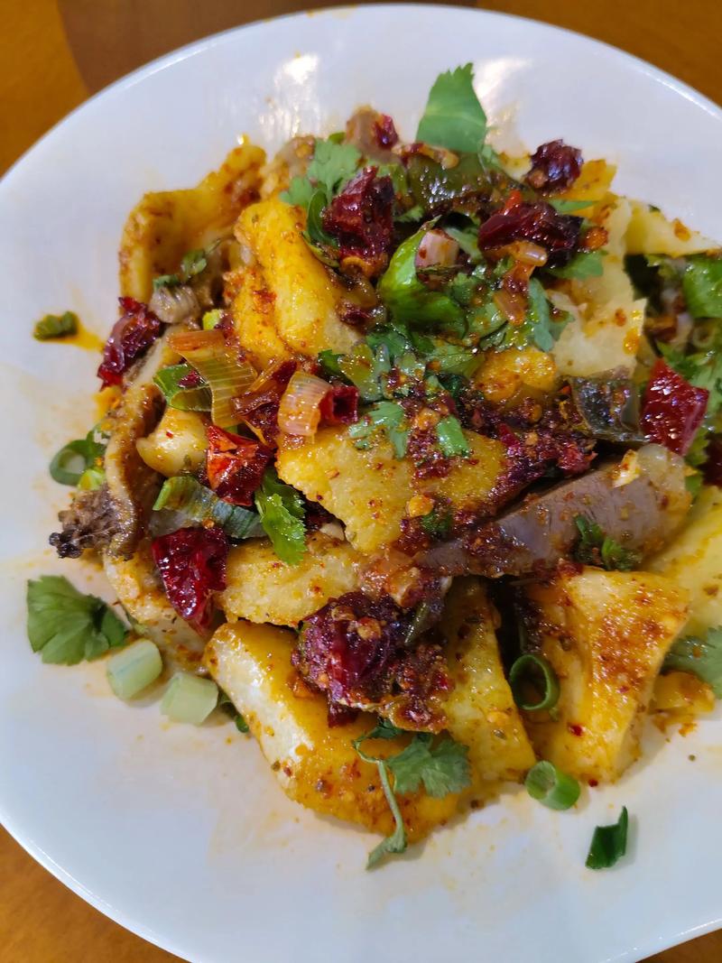 新疆面肺子怎么做？视频教程跟着学！-第1张图片-花冠旅游服务