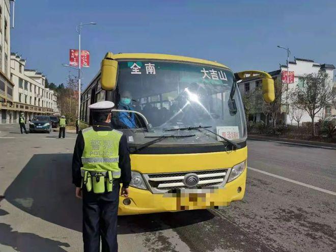 江西全南汽车站时刻表最新版几点发车?-第2张图片-花冠旅游服务 江西全南汽车站时刻表最新版几点发车?-第2张图片-花冠旅游服务
