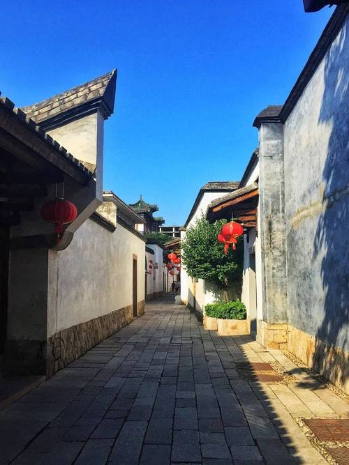 三坊七巷，千年古街如何续写传奇？-第1张图片-花冠旅游服务