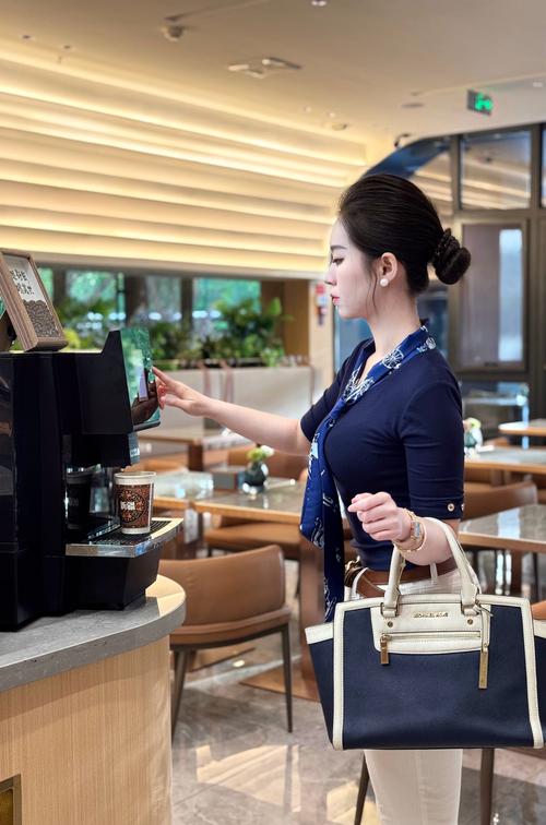 新疆奎屯天悦酒店小姐具体指什么?-第1张图片-花冠旅游服务 新疆奎屯天悦酒店小姐具体指什么?-第1张图片-花冠旅游服务