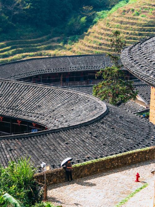 漳州到福建土楼一日游怎么安排？-第1张图片-花冠旅游服务