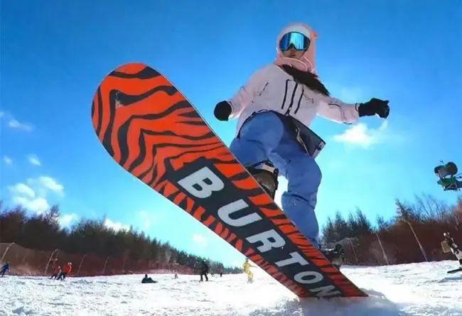 新疆阿勒泰美女资源是否丰富？-第3张图片-花冠旅游服务