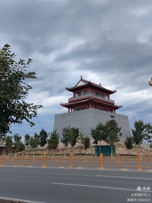 新疆玛纳斯县城长啥样？-第2张图片-花冠旅游服务