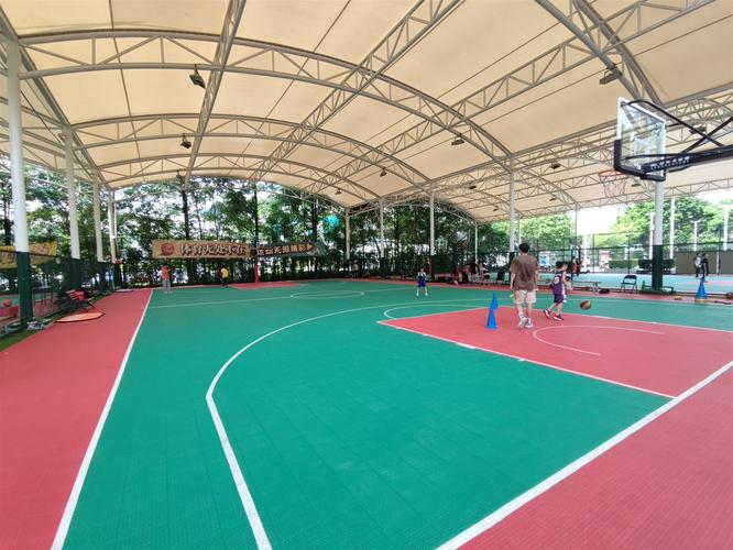 福建省体育中心篮球场开放时间及收费标准？-第2张图片-花冠旅游服务