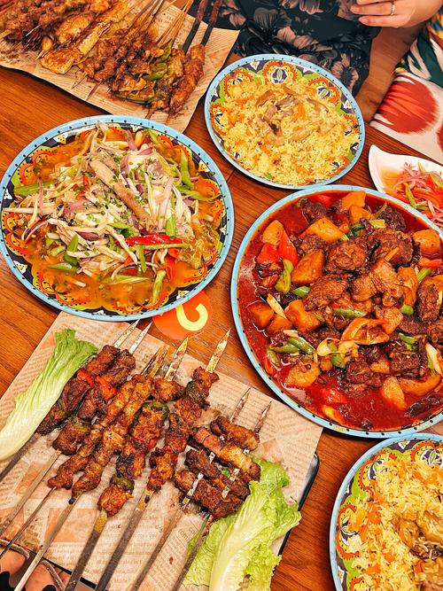 新疆美食图片大全大图有哪些？-第1张图片-花冠旅游服务