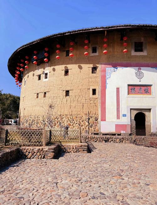 福建南靖土楼，世界奇观如何建成的？-第1张图片-花冠旅游服务