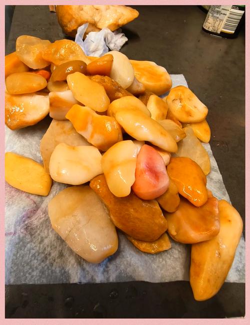 新疆伊犁捡玉石的地方-第1张图片-花冠旅游服务