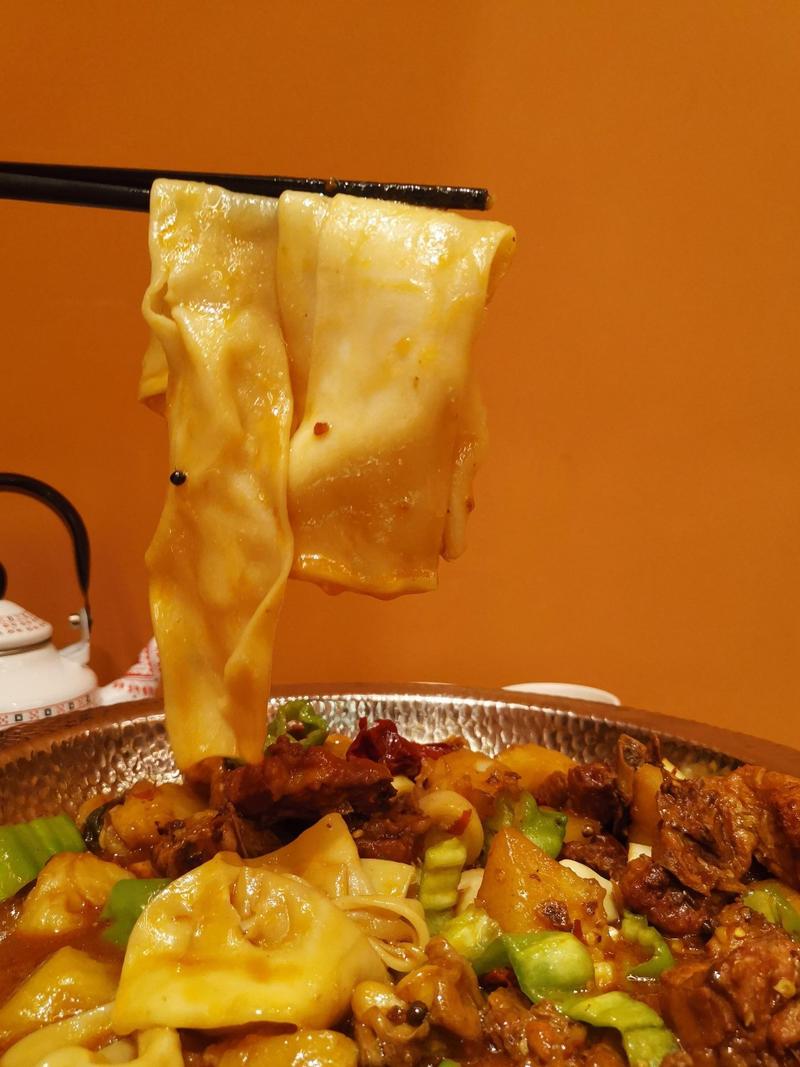 深圳楼兰新疆餐厅有何独特风味？-第3张图片-花冠旅游服务