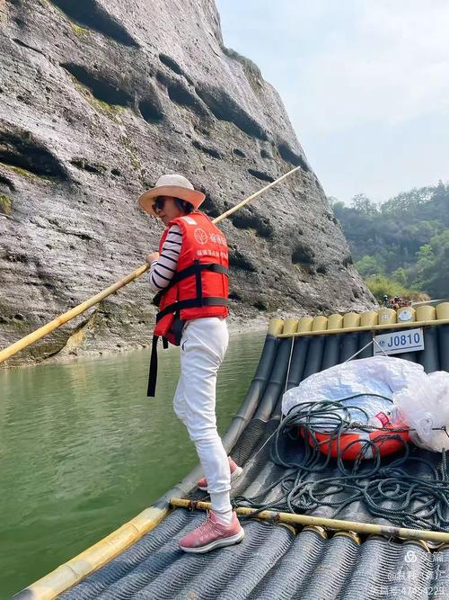 福建3月穿什么衣服合适？-第2张图片-花冠旅游服务