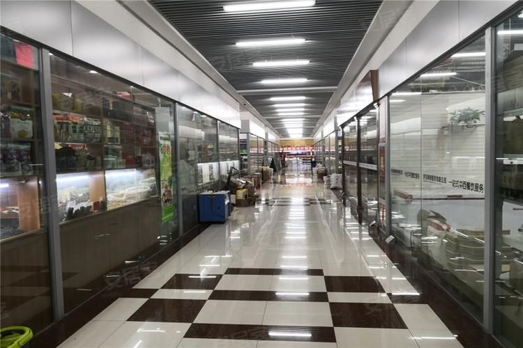 新疆海鸿国际批发市场有何特色与优势？-第2张图片-花冠旅游服务