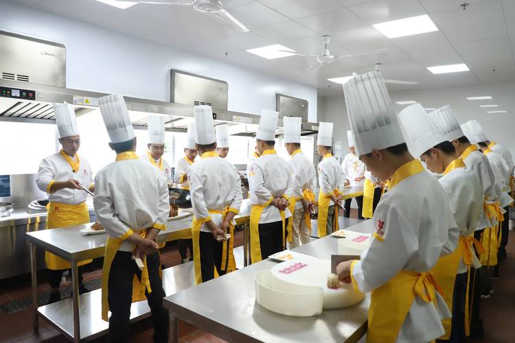江西南昌赣江厨师学校怎么样？-第1张图片-花冠旅游服务