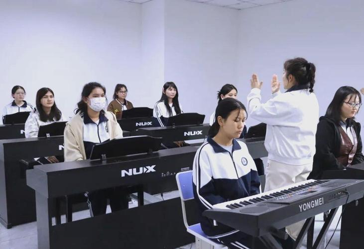 乌鲁木齐技工学校有何特色专业？-第1张图片-花冠旅游服务