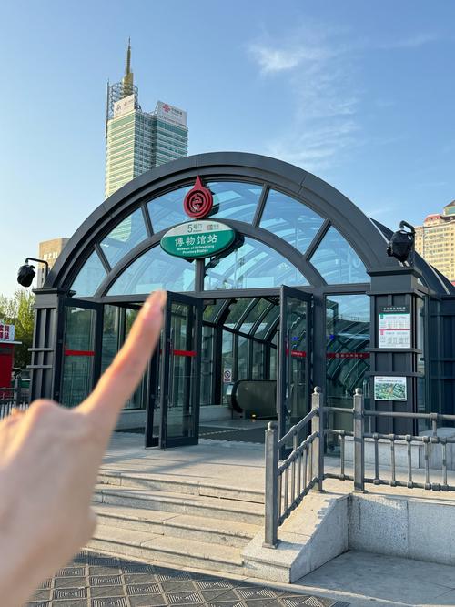 哈尔滨地铁新疆大街站有何特色？-第3张图片-花冠旅游服务