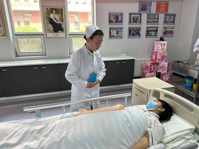 新疆医科大学护理专业怎么样？-第1张图片-花冠旅游服务