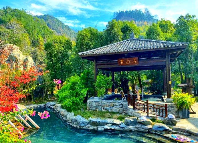 江西宜春哪里泡温泉好？-第2张图片-花冠旅游服务