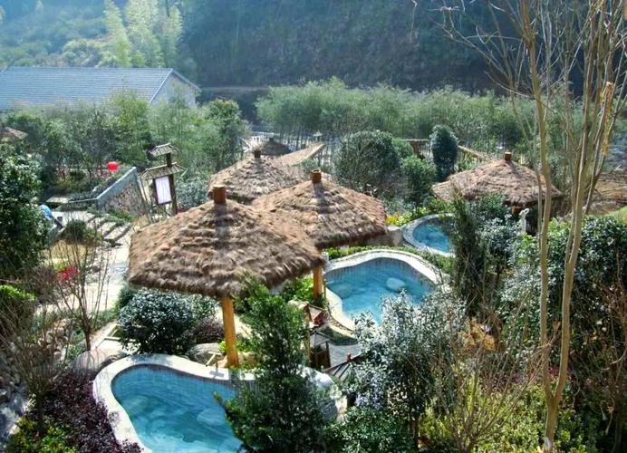 江西宜春哪里泡温泉好？-第3张图片-花冠旅游服务