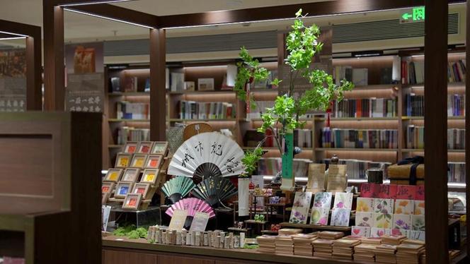 福建省新标准科技书店有何特色？-第1张图片-花冠旅游服务