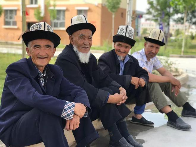 新疆旅行必须办边防证吗？-第3张图片-花冠旅游服务