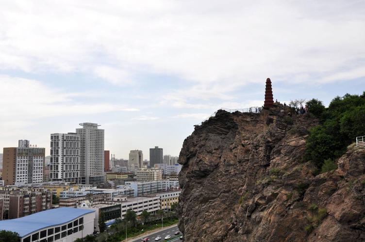 乌鲁木齐红山公园有何独特魅力？-第3张图片-花冠旅游服务