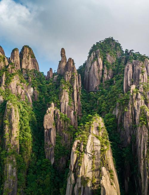 三清山有何独特魅力值得一游？-第2张图片-花冠旅游服务